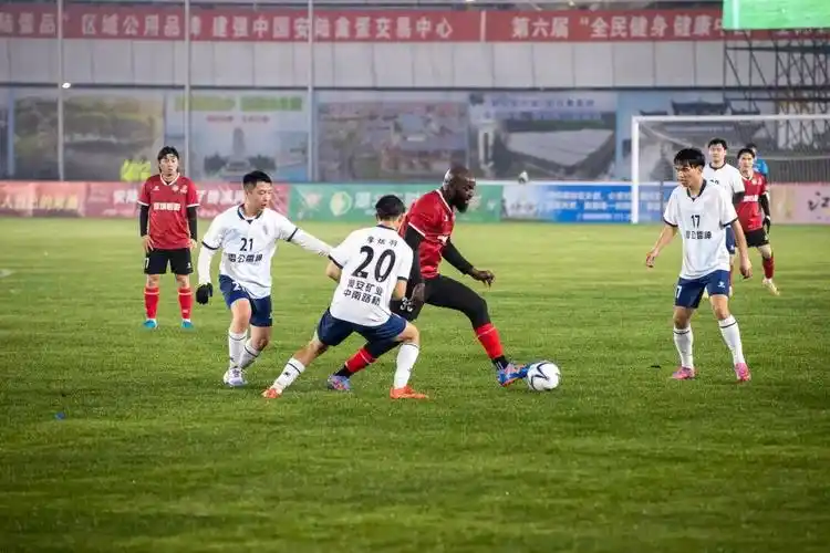 欧联杯：利物浦 VS 勒沃库森
